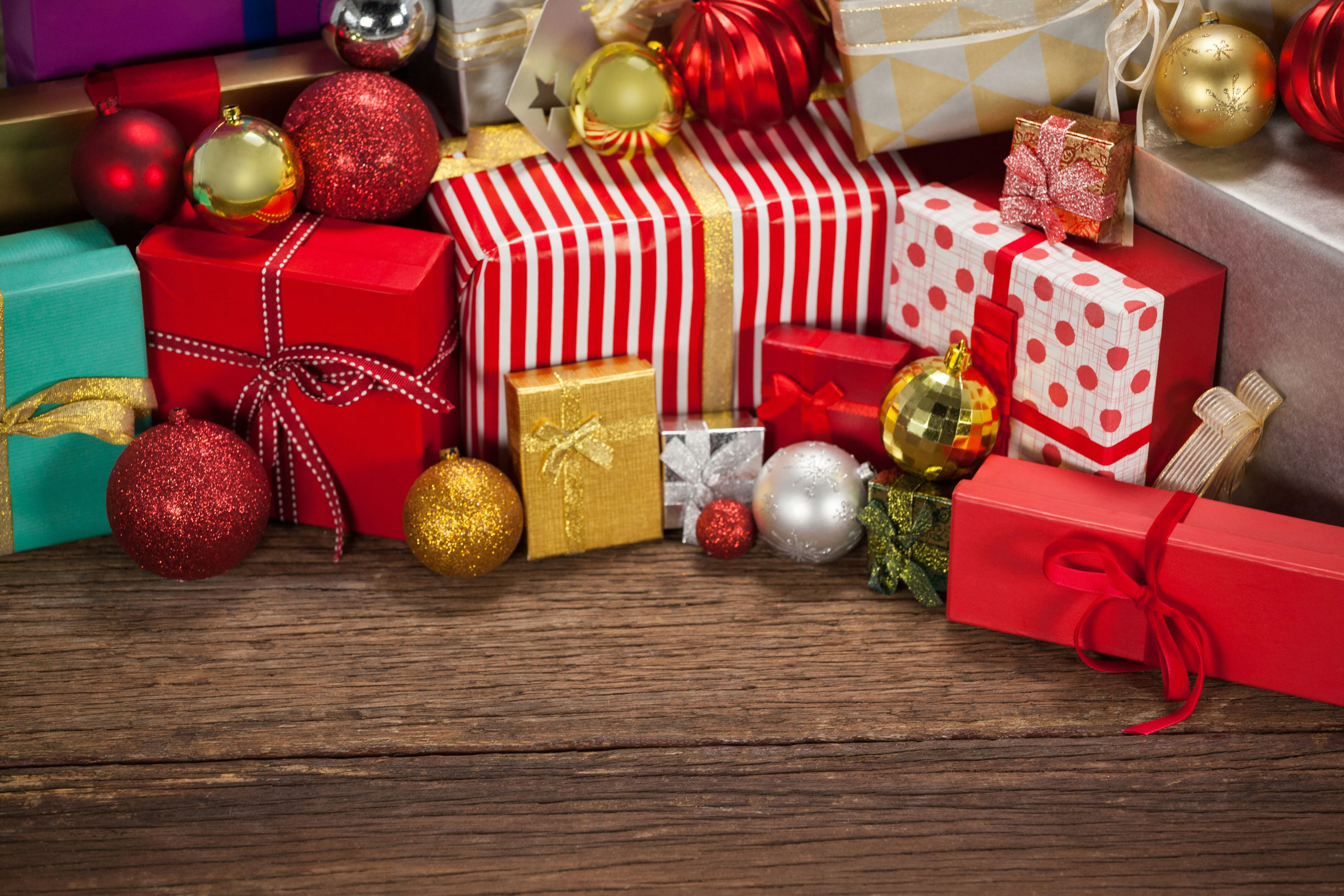 The Most Popular Holiday Gifts for Everyone on Your List 🎁